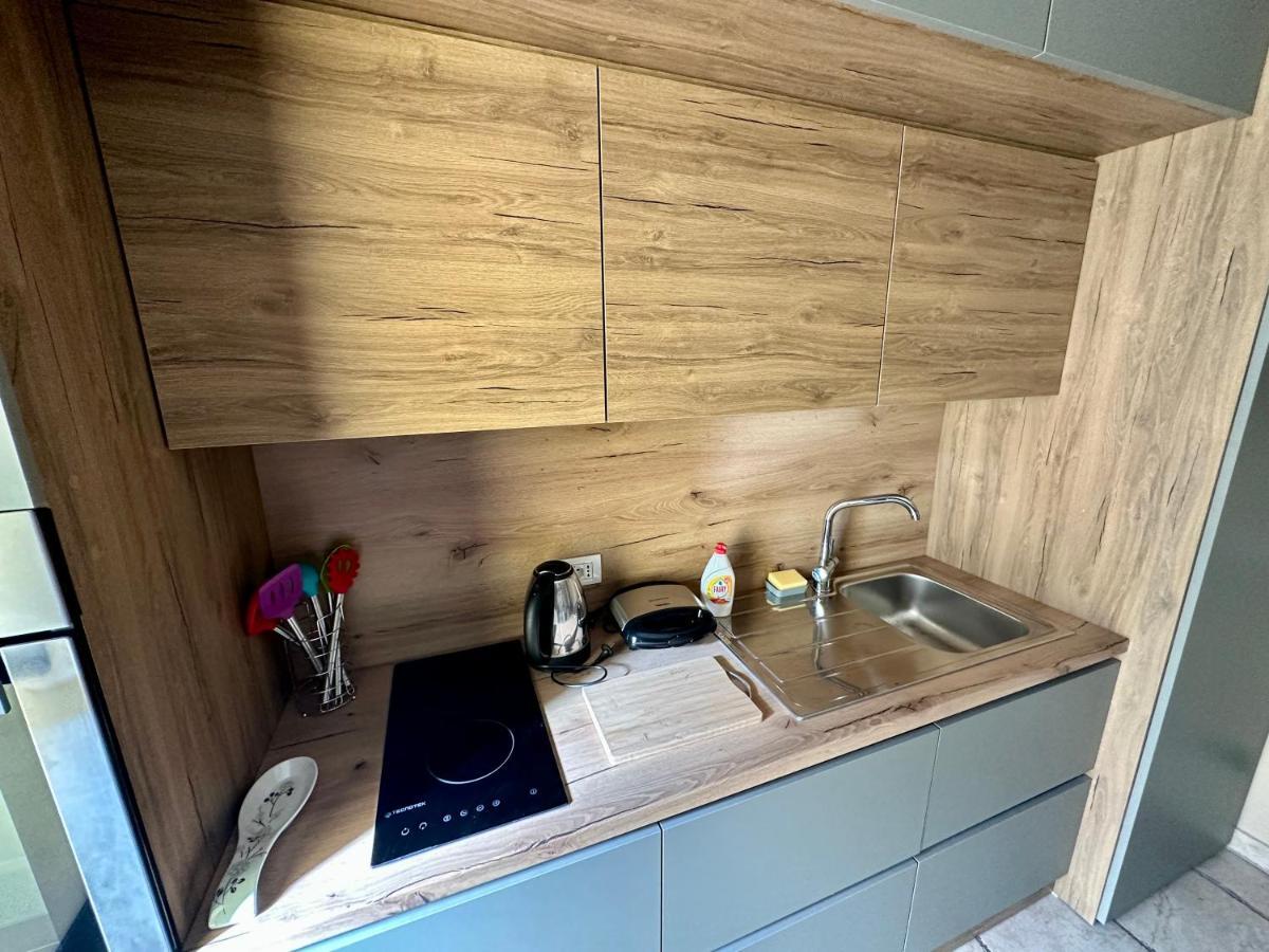 Amos Center Appartement Tirana